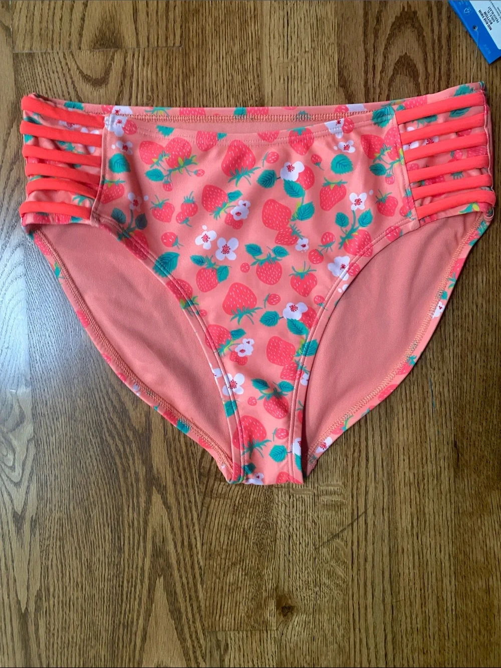 NWT DSG two piece strawberry bathing suit size XL swim top and bottom